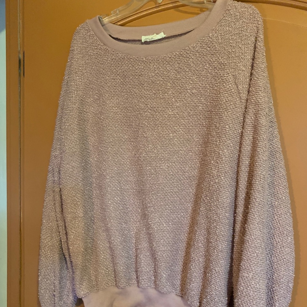 Women’s bubble sleeve sweater